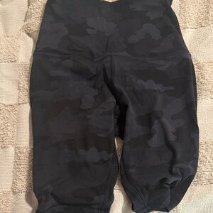 Lululemon Black Camo shorts 8”